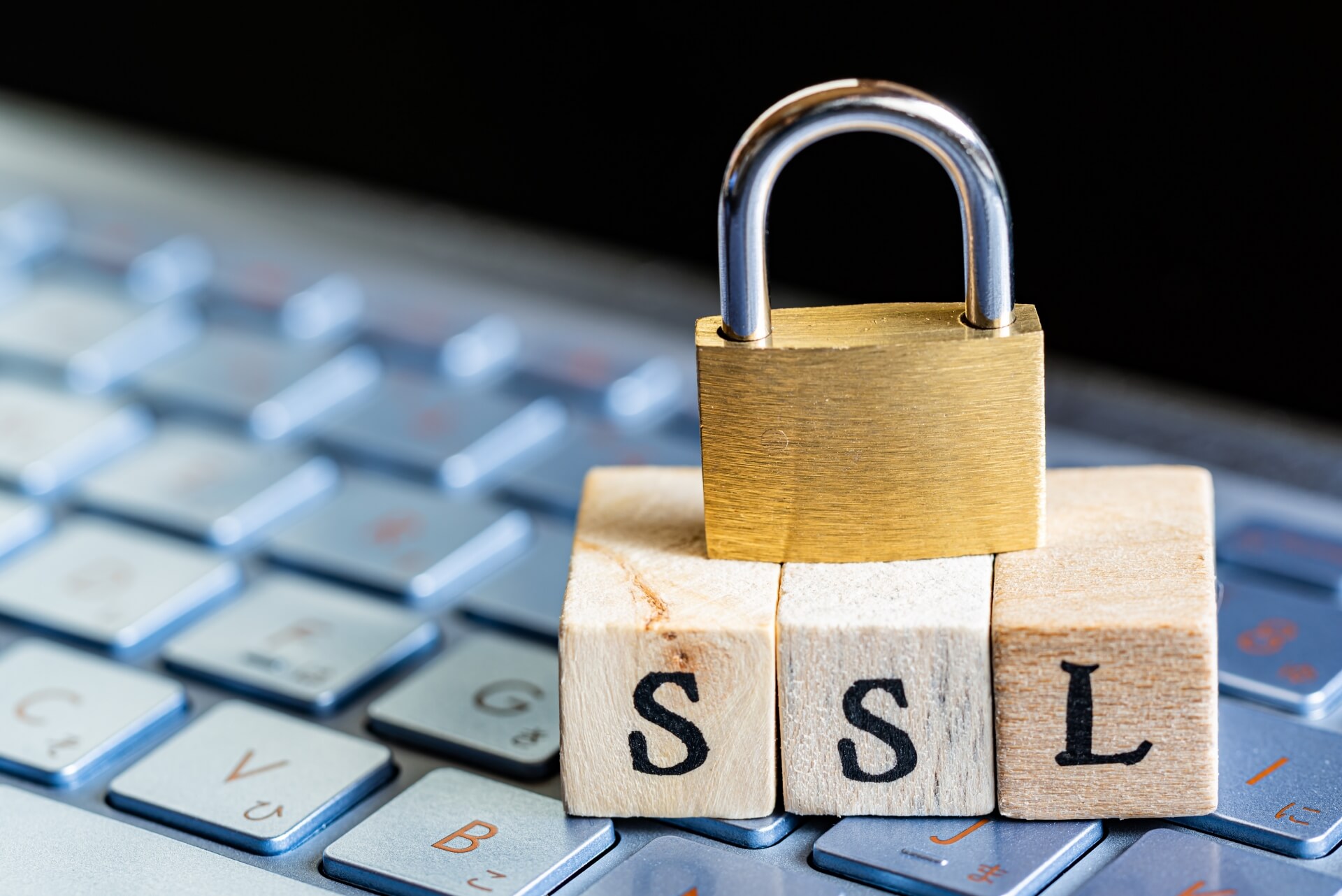 「【あなたの会社は大丈夫？】SSL未対応のホームページが危険な理由」のサムネイル